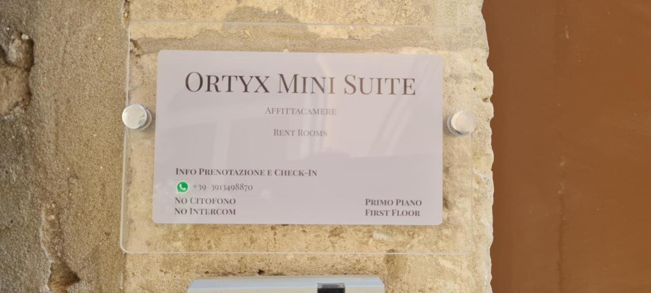 Ortyx Mini Suite 锡拉库扎 外观 照片